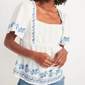 Old Navy Embroidered Flutter Sleeve Square Neck Top small
